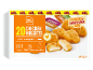 XXL box of 20 chicken nuggets with curry and sweet & sour dips, 475g.