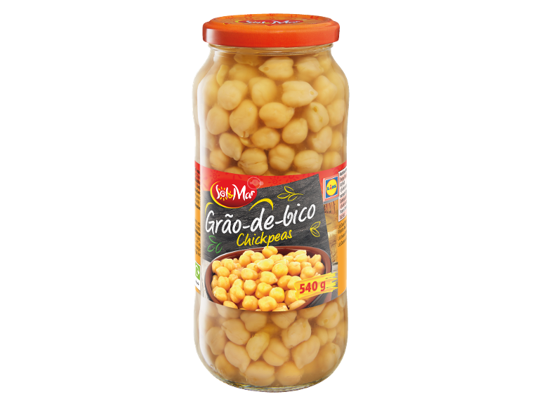 A glass jar of chickpeas with a label that says 'Grão-de-bico Chickpeas' and '540 g'.