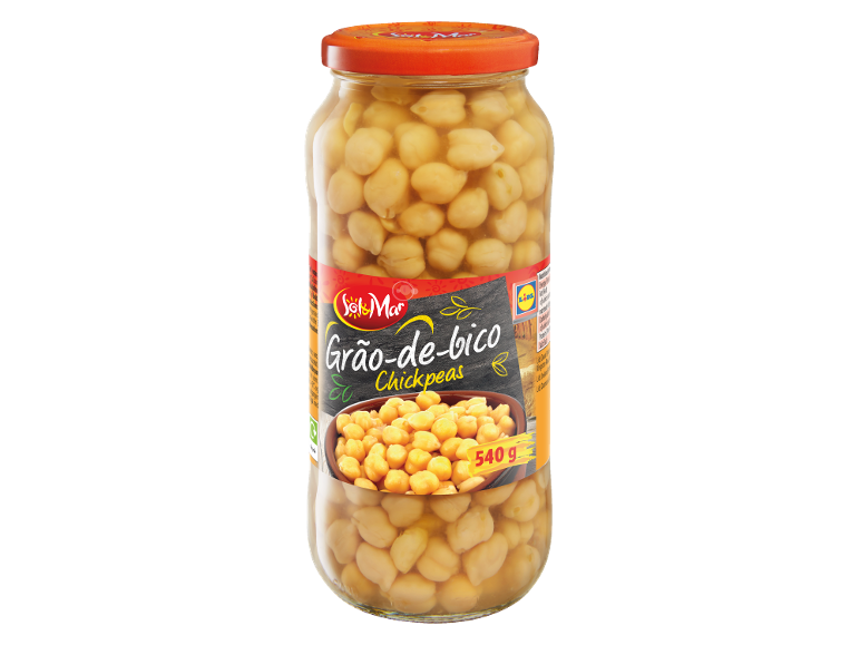 A glass jar of chickpeas with a label that says 'Grão-de-bico Chickpeas' and '540 g'.