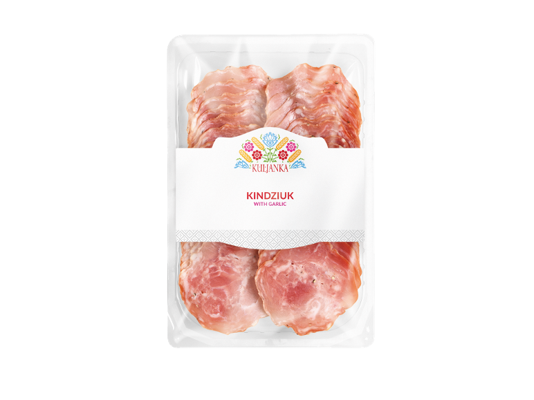 Tray of sliced kindziuk with garlic, featuring a traditional floral design.