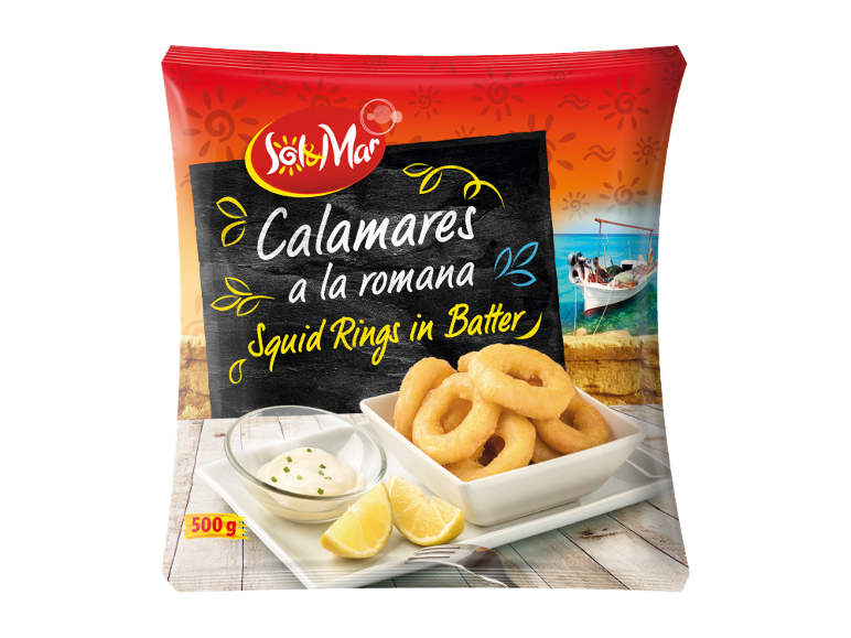 Squid rings in batter with sauce and lemon, 500g, on a marine background.