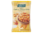 Roasted cashew-peanut mix with honey and salt.