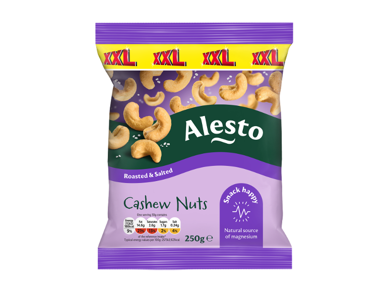 Roasted and salted cashew nuts in an XXL pack, a natural source of magnesium.