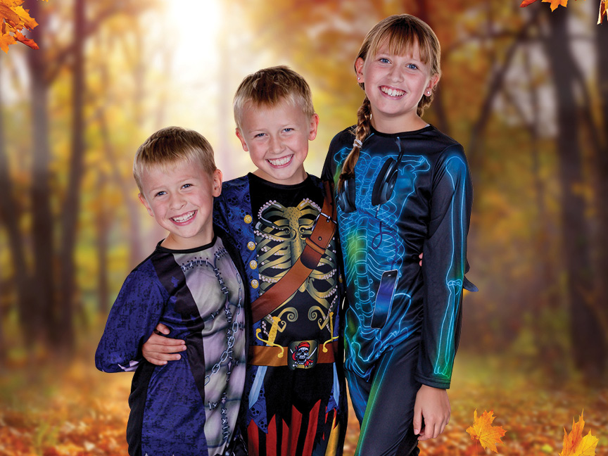 Halloween Costumes & Decorations